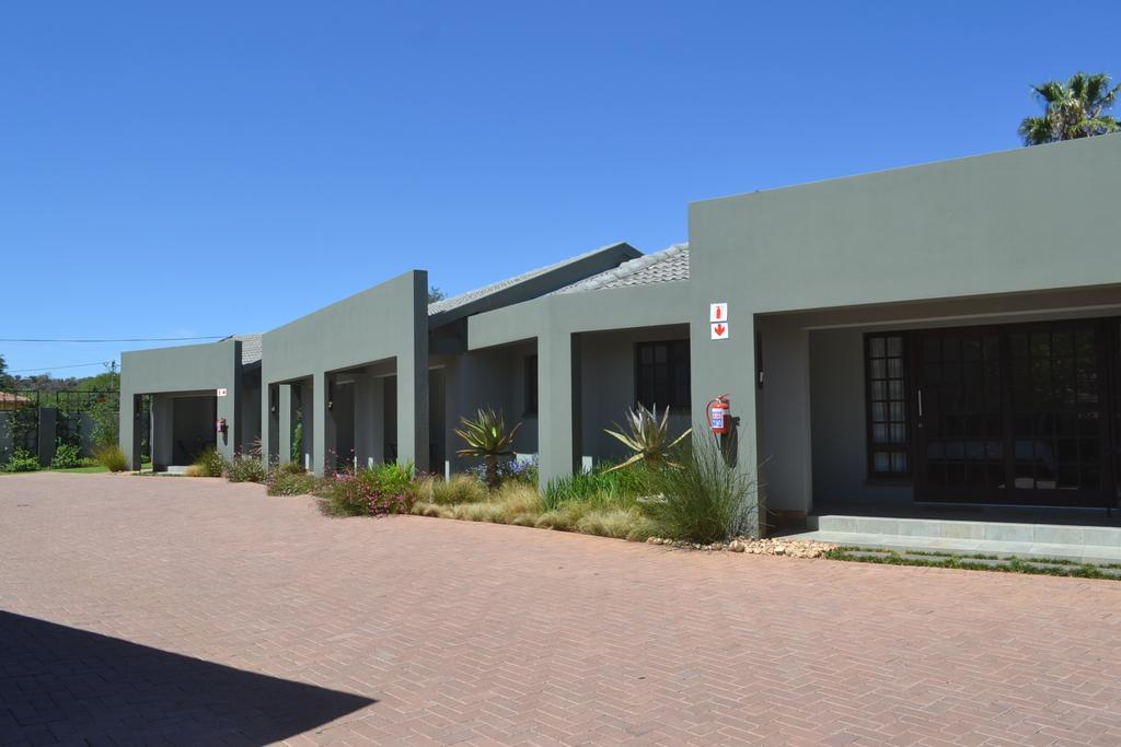 Be At Home Guesthouse Klerksdorp Eksteriør billede
